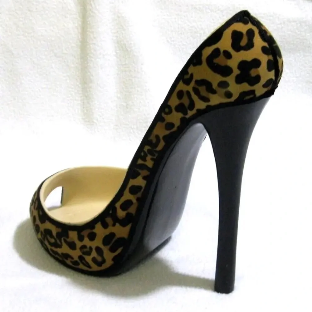 Wild Eye Designs Shoe 205 High Heel Wine Bottle Holder Caddy Leopard - - Picture 7 of 7